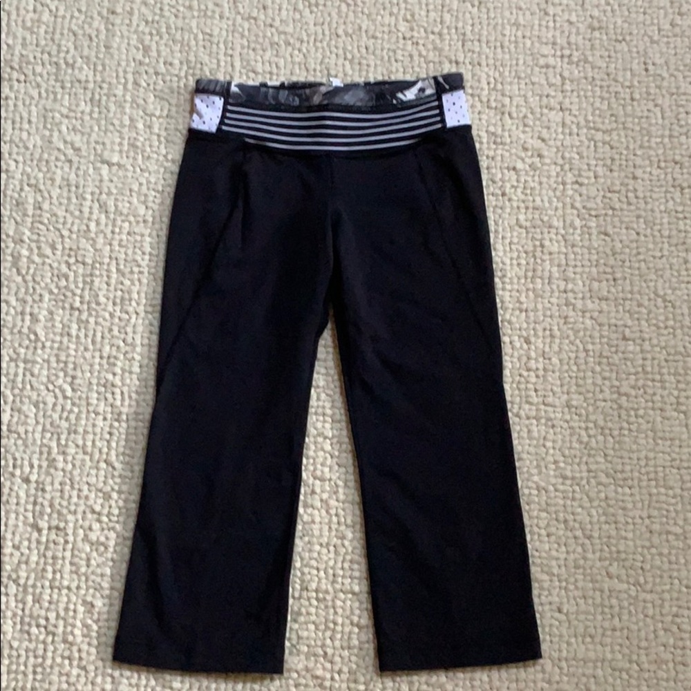 Lululemon capris yoga pants